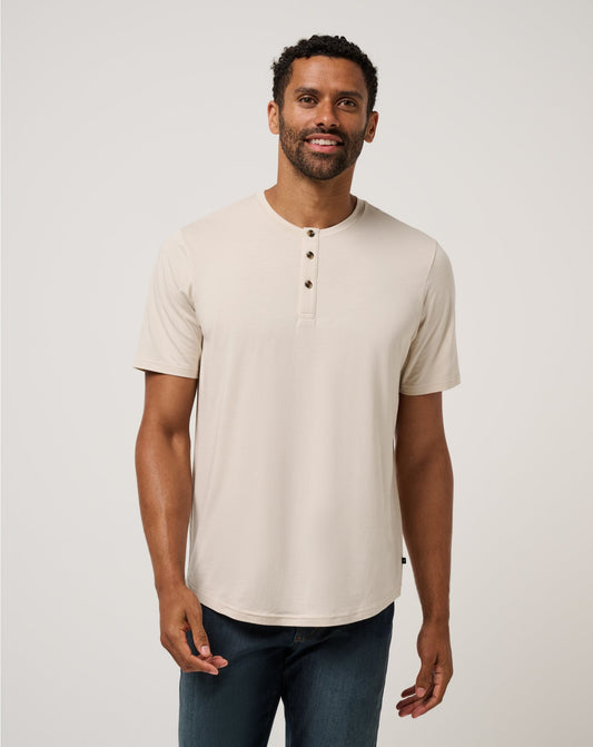 Travis Mathew Cloud Henley Tee